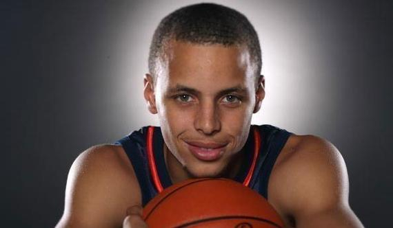 只差5分，一项NBA79年史无前例的纪录，要被40岁詹姆斯实现了.