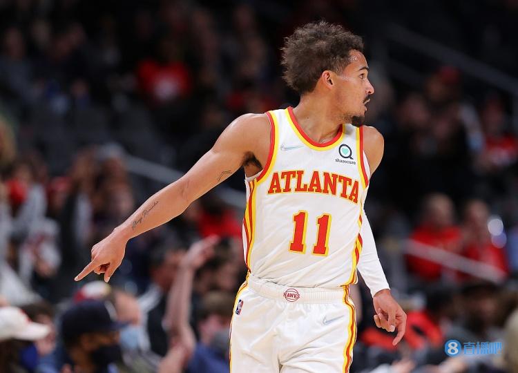 队友持倍镜 队友持倍镜